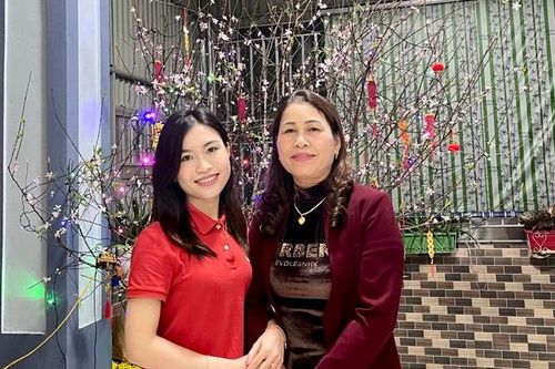 Hành trình đón xuân, 'ăn' Tết khác biệt của người trẻ