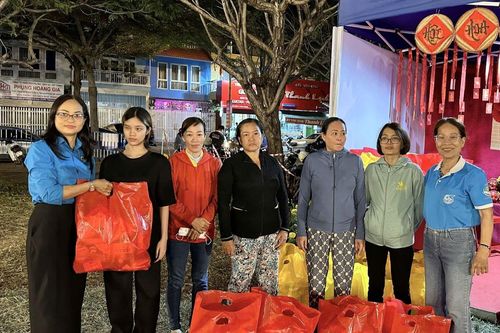 Công đoàn phường Nam Nha Trang tổ chức nhiều hoạt động chăm lo Tết cho đoàn viên, người lao động