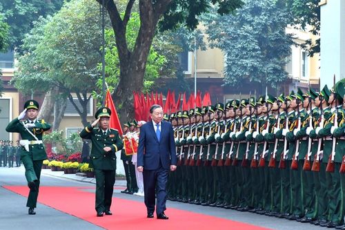 Củng cố vững chắc niềm tin, ý chí quyết tâm của cán bộ, chiến sĩ và đồng bào các dân tộc ở khu vực biên giới