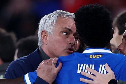 'Tiêu chuẩn kép' của Mourinho