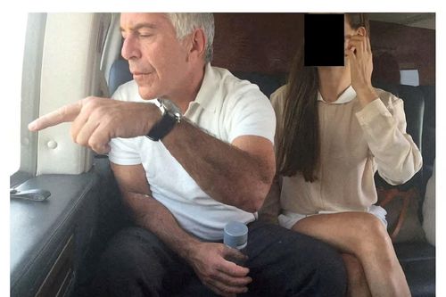 Anh nghi vấn Epstein dùng sân bay buôn người