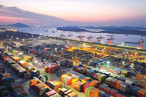 Cơ hội phục hồi đan xen thách thức