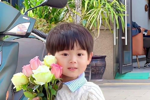 5 hành động nhỏ chứng tỏ con bạn là một đứa trẻ có lòng biết ơn sâu sắc