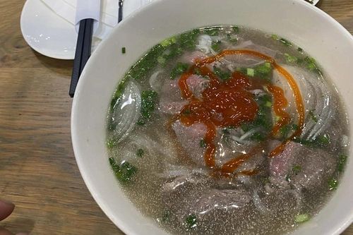 Vụ tô phở 346.000 đồng tại sân bay Cam Ranh: Nhà hàng tính đúng giá niêm yết