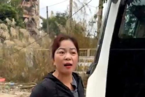 Phê chuẩn khởi tố đối tượng ép khách trả tiền gửi xe trái phép