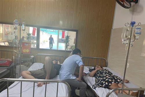Yêu cầu điều tra vụ nghi ngộ độc do bánh mì tại TP Hồ Chí Minh