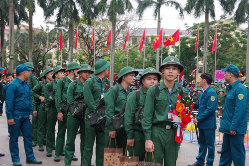 Lễ giao nhận quân năm 2026 diễn ra trang trọng, an toàn