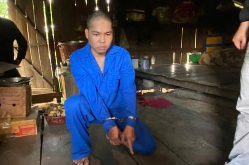 Ám ảnh của người vợ bị chồng 'hờ' thòng dây qua cổ, tưới xăng lên người