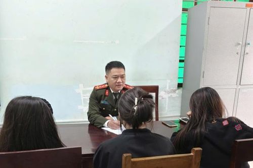 Ngăn chặn kịp thời 3 nữ sinh nghi bị dụ dỗ ra các tỉnh phía Bắc làm 'việc nhẹ, lương cao'