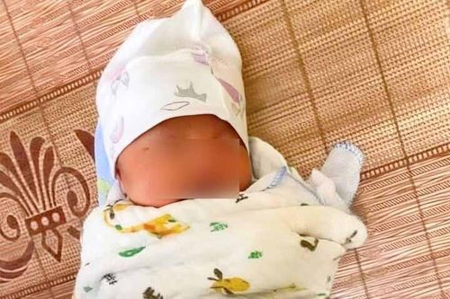 Bé sơ sinh bị bỏ rơi tại Bắc Ninh, chính quyền kêu gọi người thân đến nhận