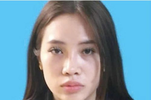 Bắt 'hot girl' Na Đắc Kỷ bị truy nã vụ hỗn chiến trước quán karaoke