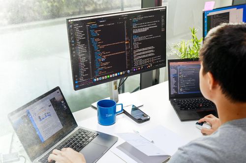 Công nghệ Việt giữ vững 'thế trận' trước đối thủ quốc tế