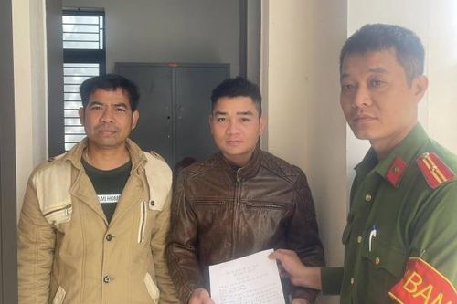Anh A Rất Chớt làm việc tốt