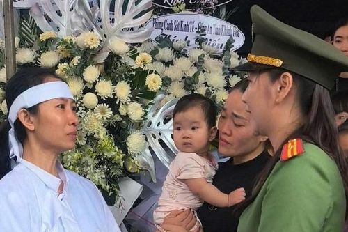 Nghẹn ngào tiếc thương người cán bộ Công an xã Diễn Lâm dũng cảm hy sinh