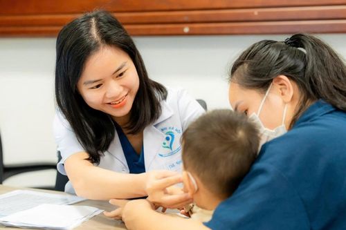 'Mảnh đất màu mỡ' để các dịch bệnh lây lan mùa nồm ẩm