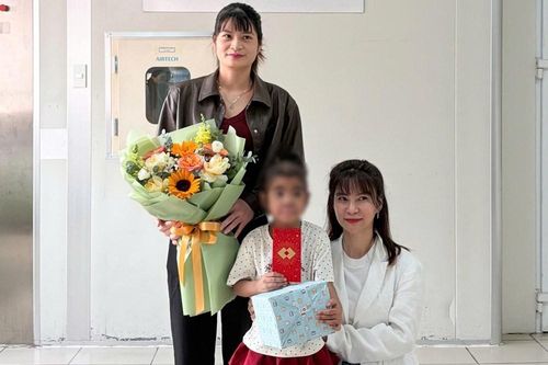 Bệnh nhi 7 tuổi bị tan máu bẩm sinh được ghép tủy thành công từ chị gái ruột