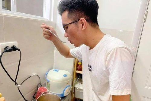 Tiêu dùng siết ví: Giới trẻ đang cắt giảm những gì?