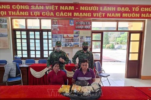 Bắt 2 đối tượng vận chuyển 3 kg ma túy