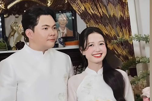 Nhung Gumiho và bạn trai làm lễ ăn hỏi