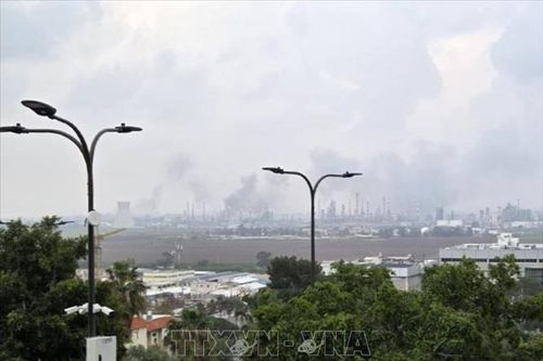 Hỏa hoạn tại nhà máy lọc dầu Haifa của Israel