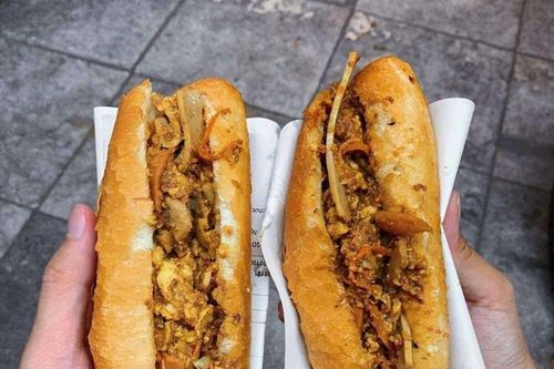 Hàng chục bệnh nhân nghi ngộ độc sau khi ăn bánh mì ở Đắk Lắk