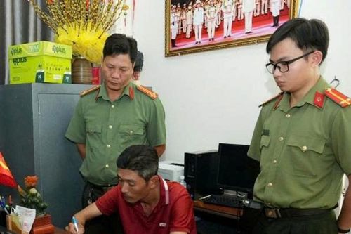 Phê chuẩn khởi tố đối tượng 'Lừa đảo chiếm đoạt tài sản' gần 10 tỉ đồng