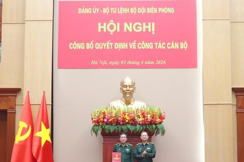 Đảng ủy, Bộ Tư lệnh Bộ đội Biên phòng công bố, trao quyết định về công tác cán bộ