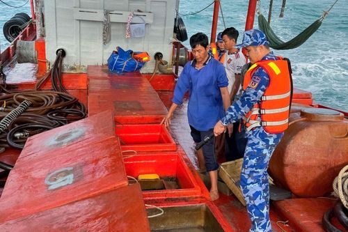 Cảnh sát biển đấu tranh quyết liệt với tội phạm buôn lậu xăng dầu