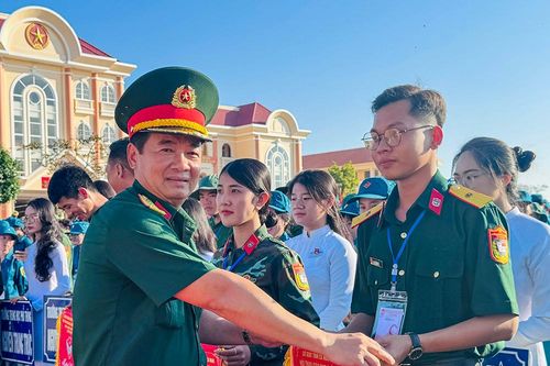 Khai mạc Hội thao Giáo dục quốc phòng và an ninh học sinh THPT tỉnh Cà Mau lần thứ I