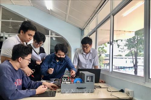 Chủ động nguồn nhân lực chất lượng cao phục vụ phát triển kinh tế - xã hội