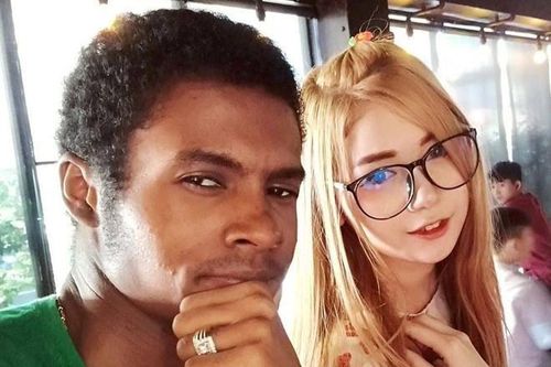 Cặp đũa lệch đình đám Campuchia đã ly hôn