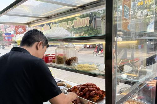 Bánh mì Sài Gòn với hành trình hơn nửa thế kỷ giữ hồn vị Việt