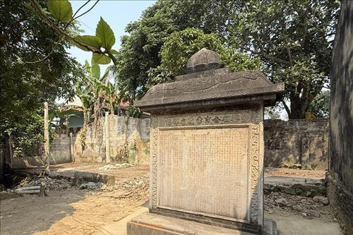 Chuyện quản lý: Tháo gỡ bất cập kéo dài để bảo tồn 2 tấm bia cổ có niên đại trên 300 năm