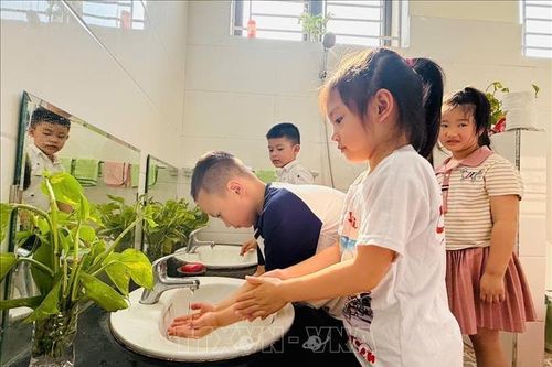 Tạo 'lá chắn', đẩy lùi nguy cơ thực phẩm không an toàn xâm nhập học đường