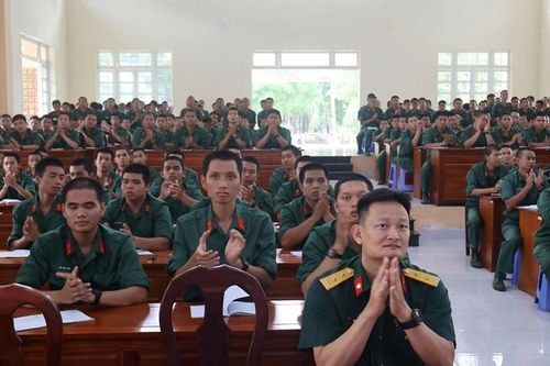 Viện kiểm sát Quân sự Khu vực 72 tổ chức tuyên truyền, giáo dục pháp luật