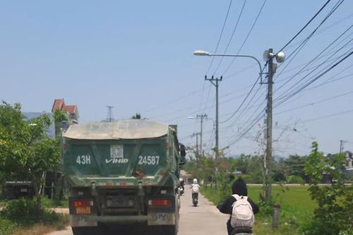 Đường cấm vẫn cứ 'chui'!