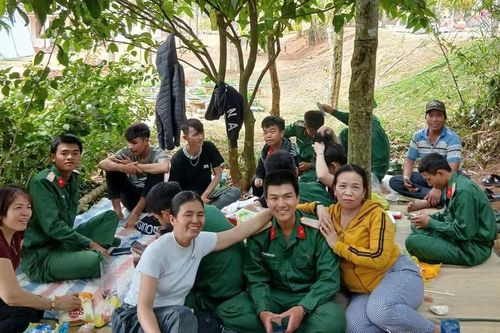 Gắn kết hậu phương, tiếp thêm động lực cho chiến sĩ