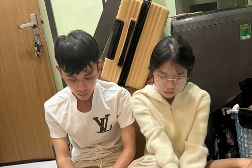 Kiểm tra, bắt quả tang 2 đối tượng mua bán trái phép chất ma túy