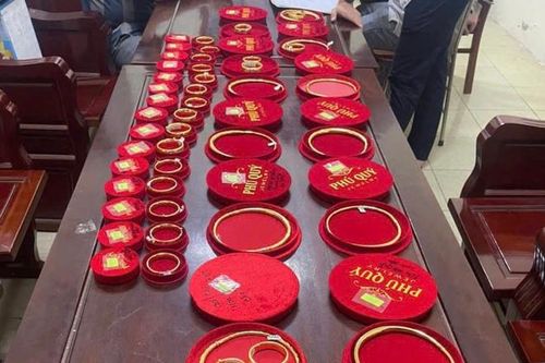 Khởi tố Đinh Văn Cường vì mang 112 chỉ vàng giả đi cầm cố