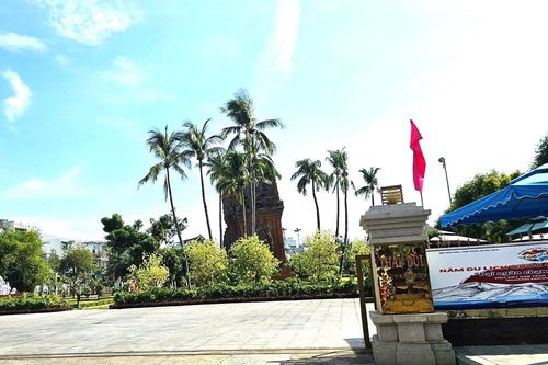 Chỉnh trang, sửa chữa cơ sở hạ tầng khu di tích quốc gia Tháp Đôi để hút khách