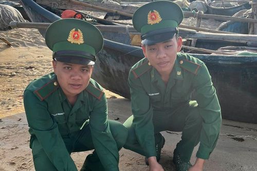 Bàn giao và thả 2 cá thể Vích về với môi trường tự nhiên