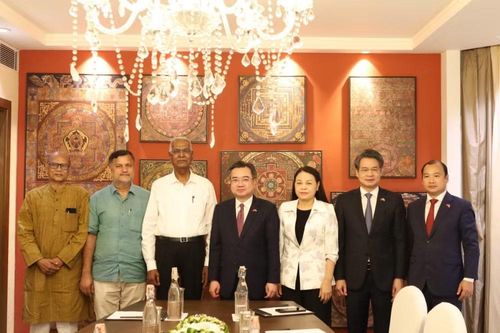 Trưởng Ban Chính sách, Chiến lược Trung ương tiếp Tổng Bí thư Đảng Cộng sản Ấn Độ và Ủy viên Bộ Chính trị Đảng Cộng sản Ấn Độ-Marxist