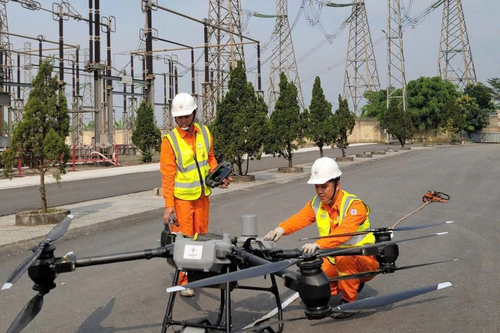Người đưa UAV và AI vào 'mạch máu' truyền tải điện miền Trung