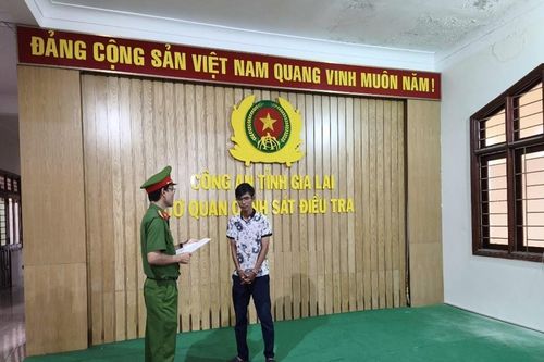 Bắt 2 đối tượng lừa