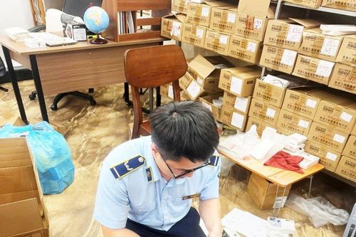 Phát hiện 1 trường hợp bán hàng giả trên mạng xã hội