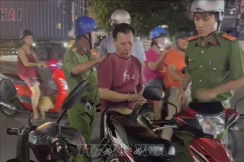 Bắt giữ nghi phạm giết người, dựng hiện trường giả để bỏ trốn