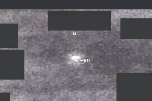 Lầu Năm Góc công bố loạt video UFO thứ hai và lời khai nhân chứng
