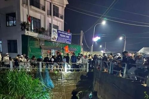 Lâm Đồng: Khẩn trương tìm kiếm bé gái bị nước lũ cuốn trôi