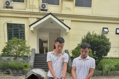 Bắt 2 kẻ đột nhập phòng trọ cướp điện thoại giữa đêm khuya