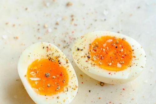 Luộc trứng cút lòng đào bao nhiêu phút? Cách luộc trứng cút lòng đào